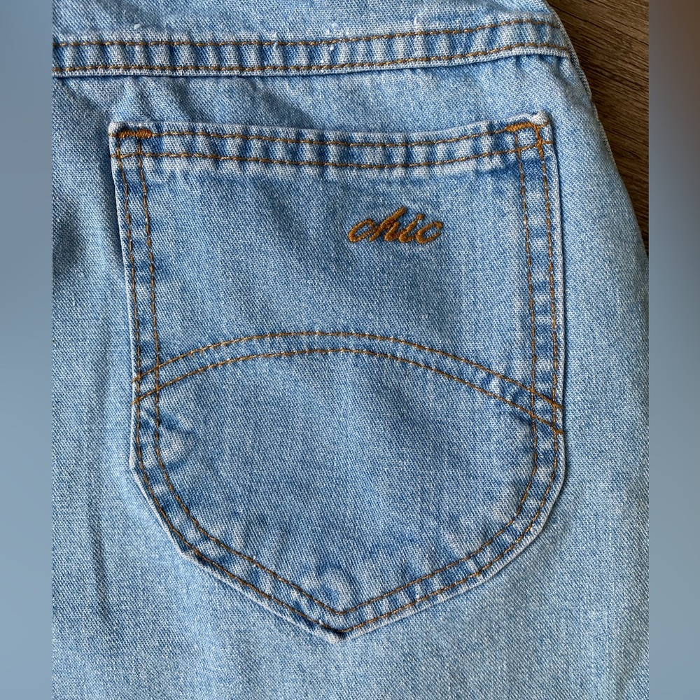 Vintage Chic Women’s Light Blue Denim Short Size 7 - Picture 9 of 9